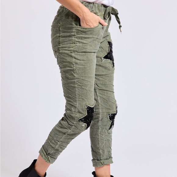 SZ:S Venti6 SEQUIN STAR CAPRI PANTS - ARMY GREEN - Picture 2 of 6